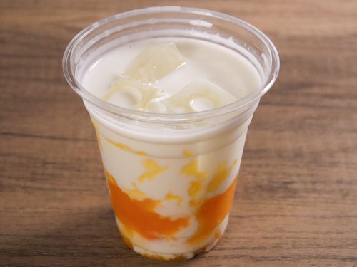 混ぜるだけで贅沢！ごろっと果実の「マンゴー杏仁ミルク」